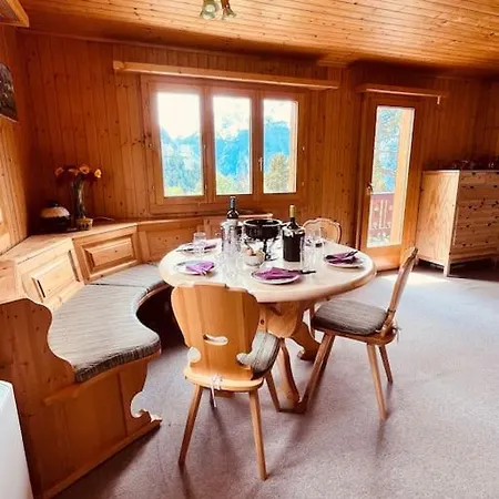 Family S'zaehni Apartment